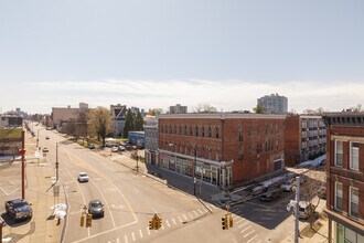 1526 Main St in Buffalo, NY - Building Photo - Building Photo