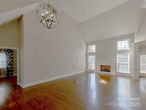 1200 Mendenhall Ct in Charlotte, NC - Building Photo - Building Photo