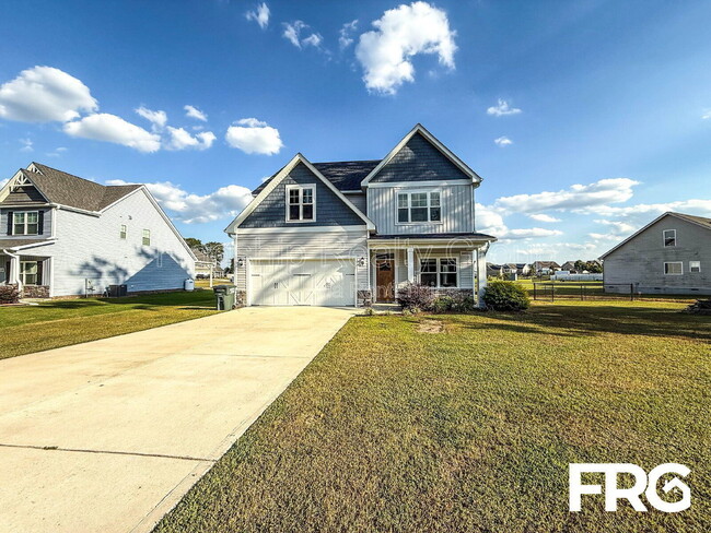 208 Coffman Dr in Pikeville, NC - Building Photo - Building Photo