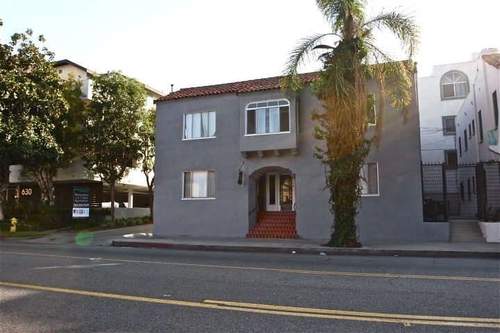 624 Magnolia Ave in Long Beach, CA - Building Photo