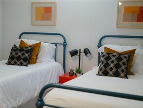 2 Southport Ln in Bella Vista, AR - Building Photo - Building Photo