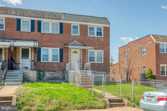 property at 317 Arden Rd W