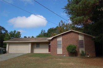 202 Angus Blvd in Warner Robins, GA - Building Photo - Building Photo