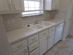 3112 Inglewood St in Denton, TX - Foto de edificio - Building Photo