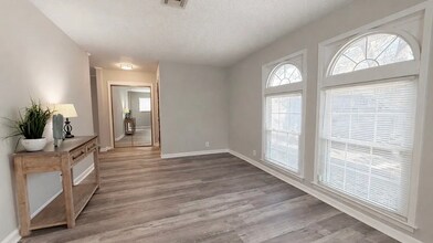 341 N Burbank Dr in Montgomery, AL - Building Photo - Building Photo