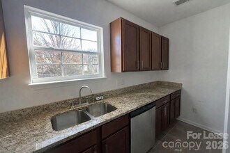 21512 Aftonshire Dr in Cornelius, NC - Building Photo - Building Photo