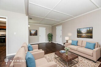 5715 Green Forest Dr in Jacksonville, FL - Building Photo - Building Photo