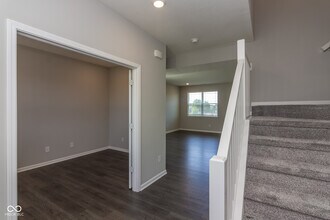 1646 Beach St in Greenwood, IN - Building Photo - Building Photo