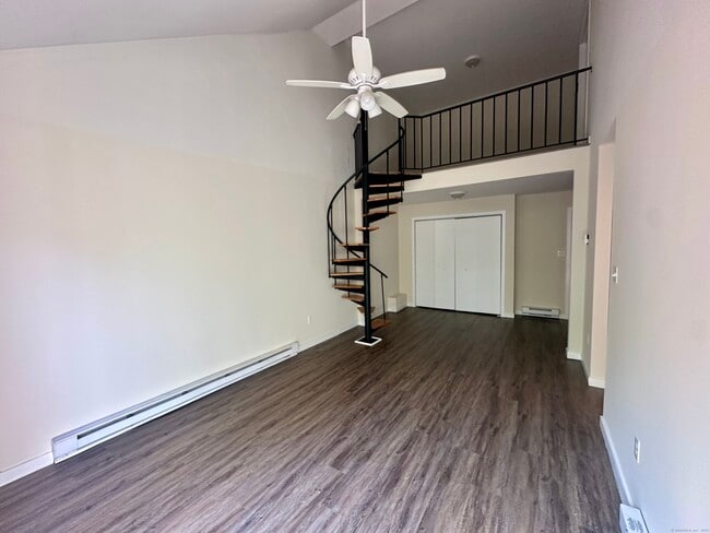 3699 Broadbridge Ave in Stratford, CT - Building Photo - Building Photo