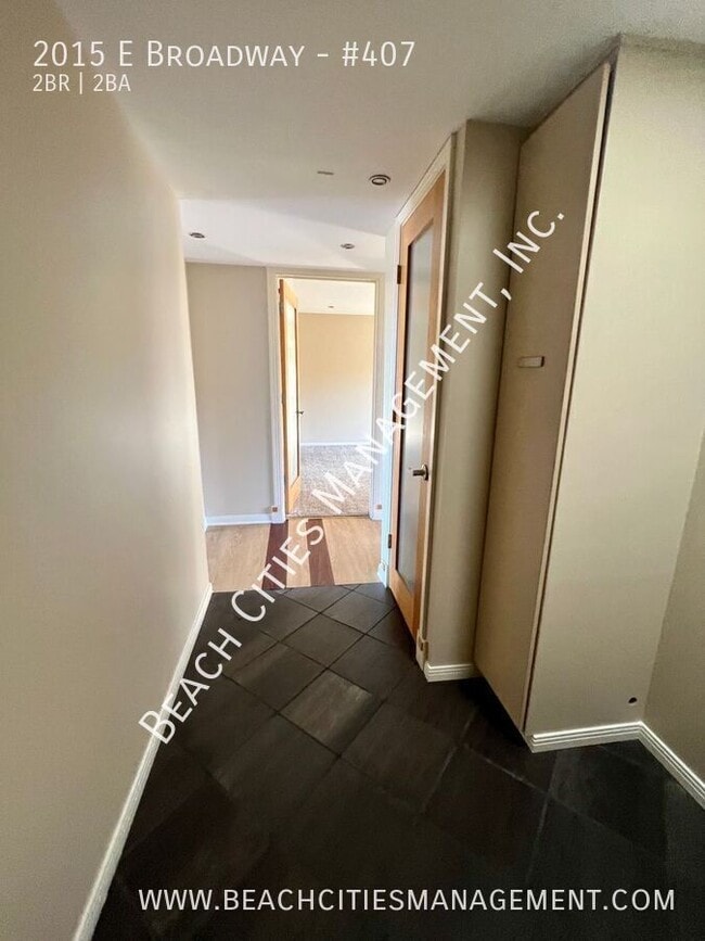 2015 E Broadway in Long Beach, CA - Building Photo - Building Photo
