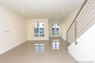 10220 NW 63rd Terrace-Unit -217 in Doral, FL - Building Photo - Building Photo