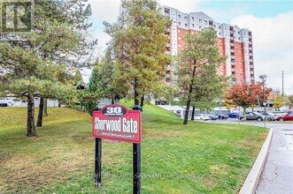 30-230 Chapman Ct in London, ON - Building Photo - Building Photo