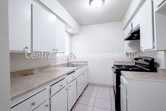 813 Karma Ct in Bakersfield, CA - Building Photo - Building Photo