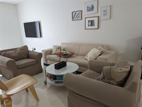 4102 Forest Dr in Weston, FL - Building Photo - Building Photo