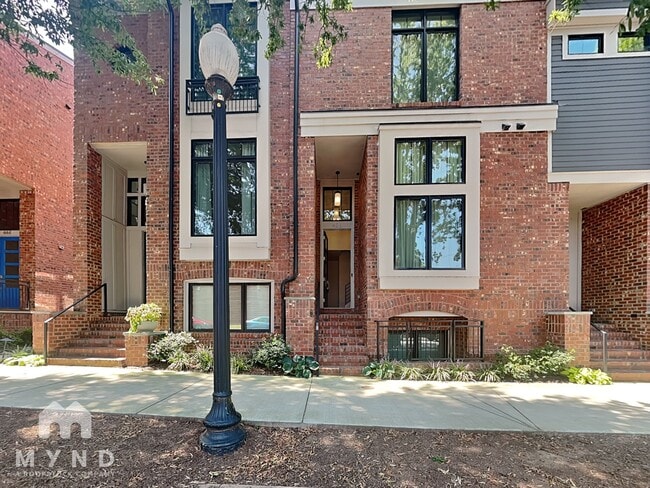 436 E 33rd St in Charlotte, NC - Building Photo - Building Photo
