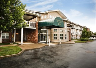 The Gardens Independent Living in Springfield, MO - Building Photo - Building Photo