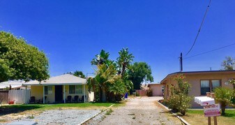 2477-2483 Hardy Dr in Lemon Grove, CA - Building Photo