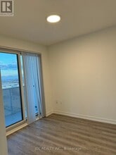 195 Commerce St in Vaughan, ON - Building Photo - Building Photo