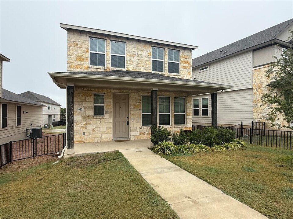 953 Lone Peak Wy in Dripping Springs, TX - Building Photo