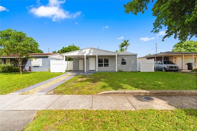 301 NW 53rd Ct in Fort Lauderdale, FL - Building Photo - Building Photo