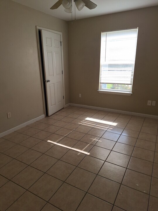19501 28th St, Unit JANE in Long Beach, MS - Building Photo