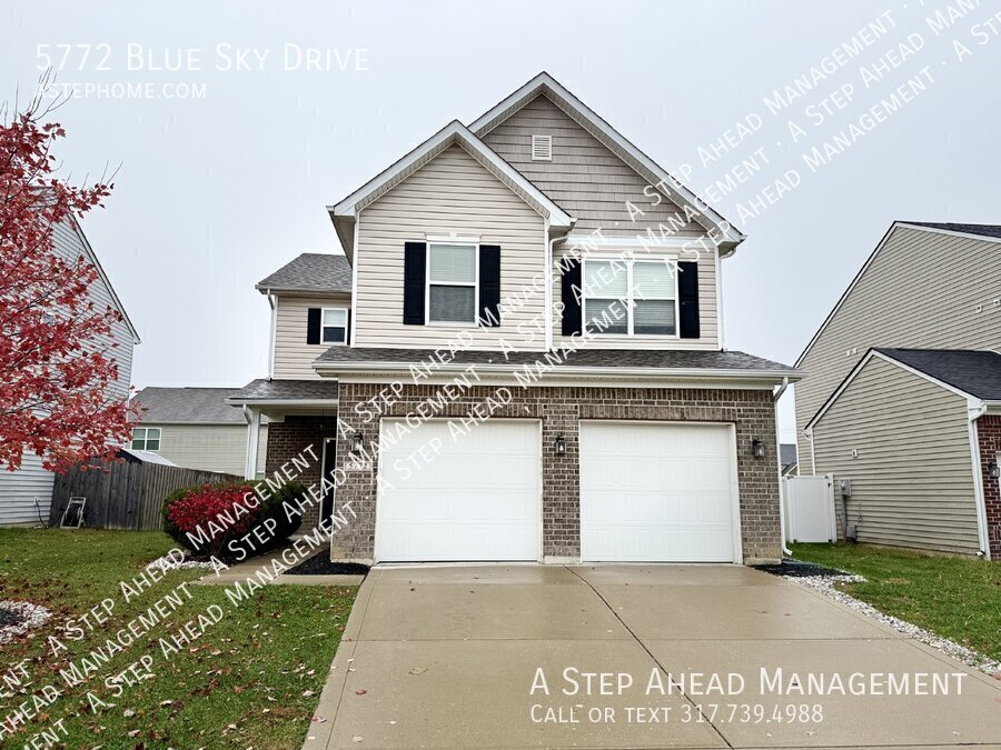 5772 Blue Sky Dr in Whitestown, IN - Building Photo