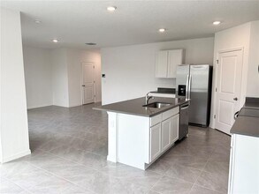 3410 SHADY SUNRISE Lp in Plant City, FL - Building Photo - Building Photo