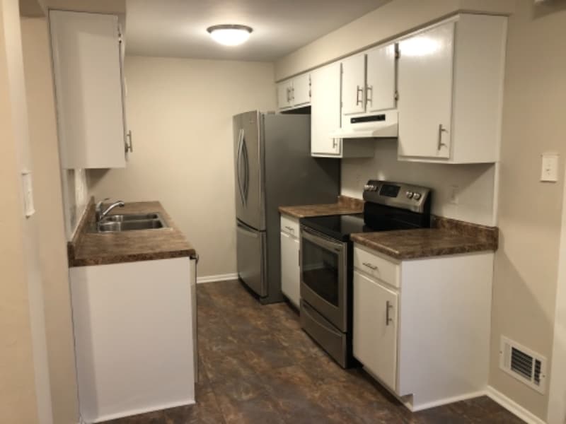 311 Dolomite Ct in Latrobe, PA - Building Photo