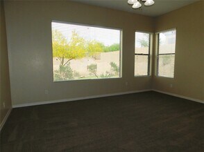 2867 Fort Silver Dr in Bullhead City, AZ - Foto de edificio - Building Photo