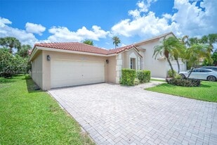17002 NW 10th St in Pembroke Pines, FL - Building Photo
