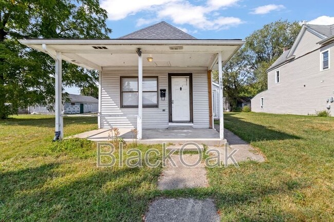 1803 E Market St in New Albany, IN - Building Photo - Building Photo