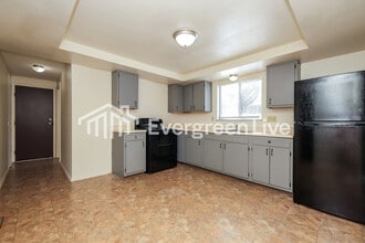 6420 Larcomb Dr in Dayton, OH - Building Photo - Building Photo