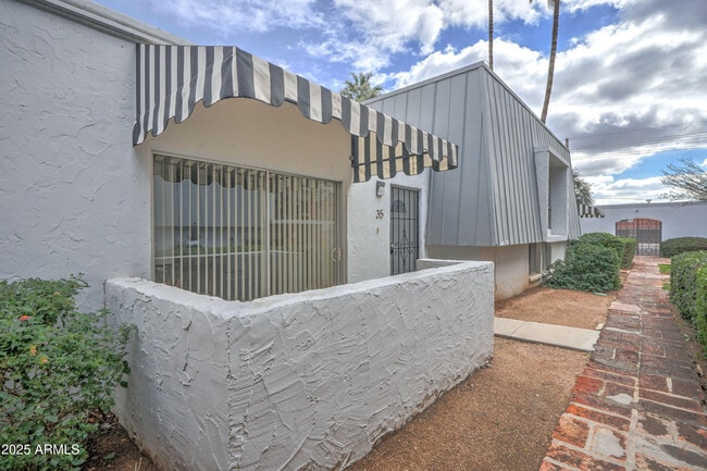 3416 N 44th St in Phoenix, AZ - Building Photo - Building Photo
