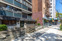 Gramercy Spire Apartments in New York, NY - Building Photo - Building Photo