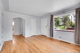 2975 S Logan St in Englewood, CO - Building Photo - Building Photo