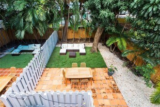426 NE 26th St in Miami, FL - Building Photo - Building Photo