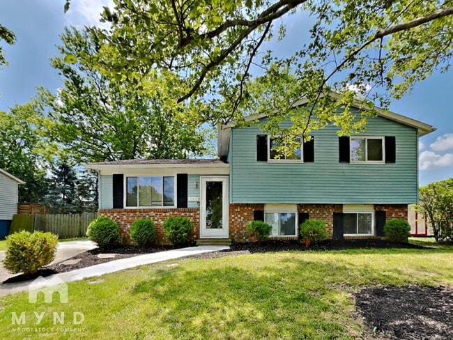 property at 384 Parkdale Dr
