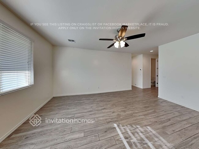 35823 W Santa Monica Ave in Maricopa, AZ - Foto de edificio - Building Photo