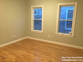 83 Newbury St, Unit 3 in Somerville, MA - Building Photo - Building Photo