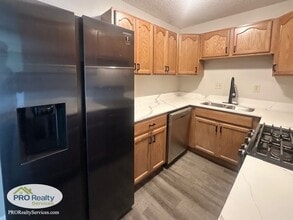 7172 72nd Ln N in Brooklyn Park, MN - Building Photo - Building Photo