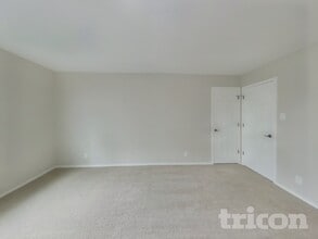 213 Ridge Bluff in Cibolo, TX - Foto de edificio - Building Photo