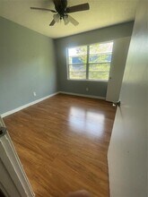 4806 Airport Blvd in Houston, TX - Building Photo - Building Photo