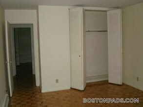 1455 Commonwealth Ave, Unit 617 in Boston, MA - Building Photo - Building Photo
