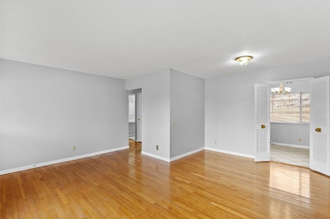 4645 Tauneybrook Dr in St. Louis, MO - Foto de edificio - Building Photo