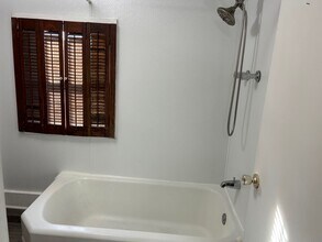 1020 Fairview Ave in Kingsport, TN - Building Photo - Building Photo