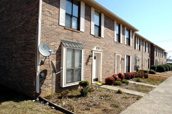 Stratford Apartments in Cleveland, TN - Building Photo - Building Photo