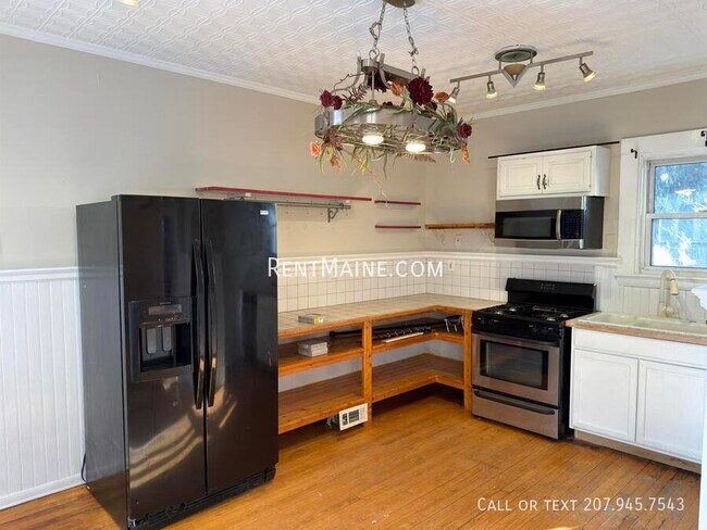 57-59 Holyoke St in Brewer, ME - Building Photo - Building Photo