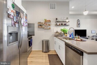 385 Martin St-Unit -1F in Philadelphia, PA - Building Photo - Building Photo