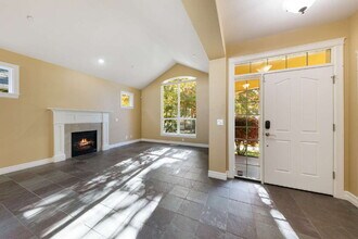 3829 Oak Meadows Loop in Newberg, OR - Building Photo - Building Photo