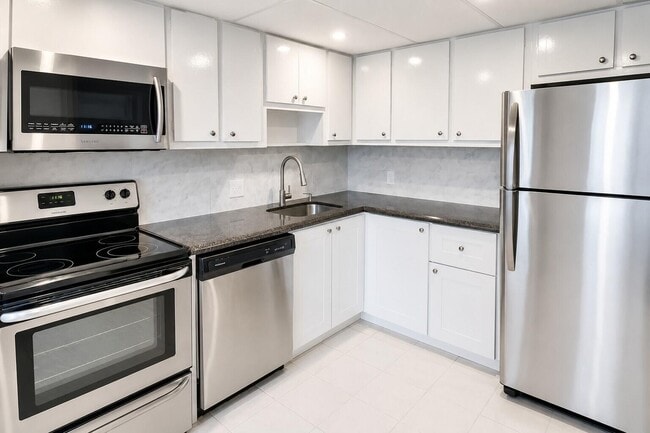 property at 2691 S Course Dr